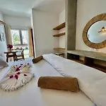 Beachfront Apartments With Private Pool